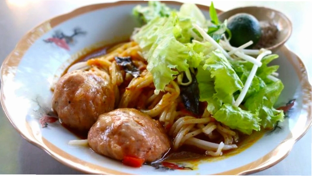 Bánh tầm cay Cà Mau