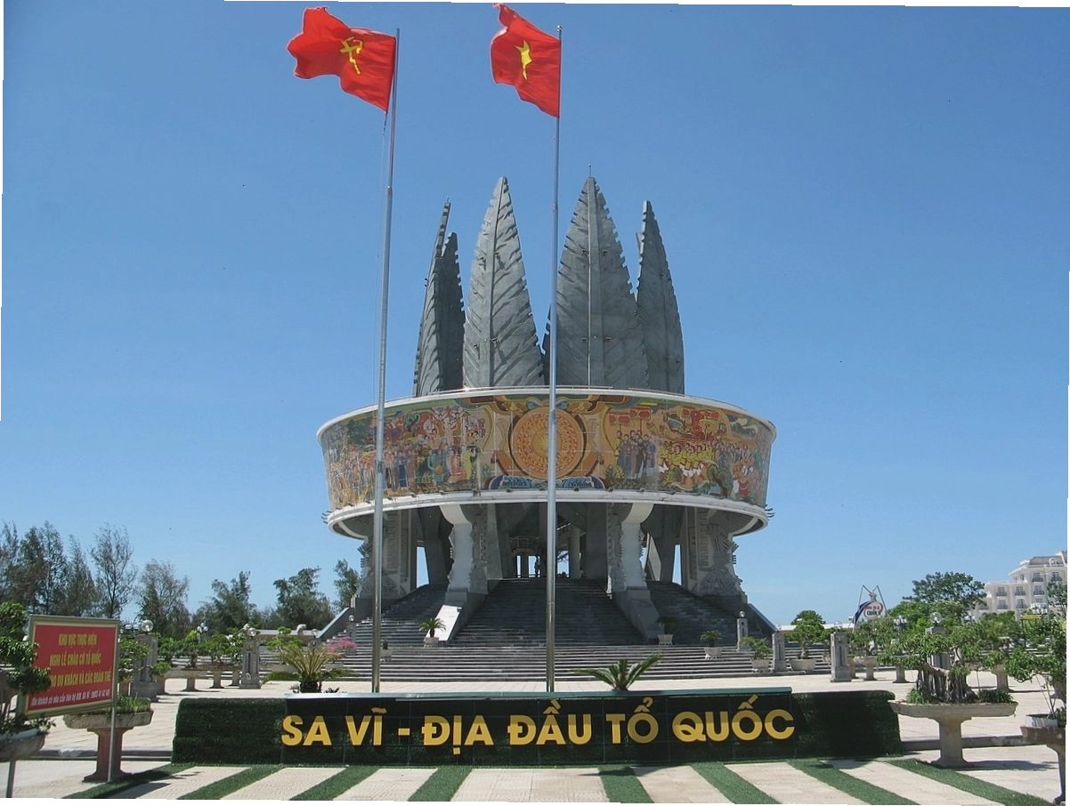 Bình minh tuyệt đẹp tại Mũi Sa Vĩ, Trà Cổ