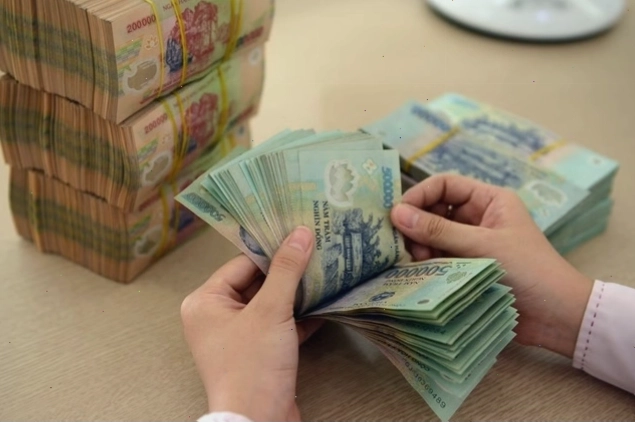 Bộ Nội vụ đề xuất tăng mức lương tối thiểu vùng từ năm 2027