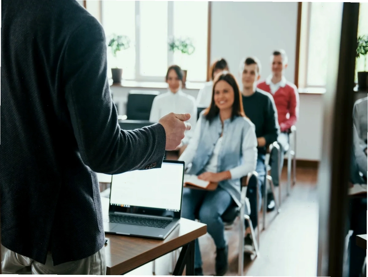 hướng dẫn cách tự học một ngôn ngữ mới thành công bền vững