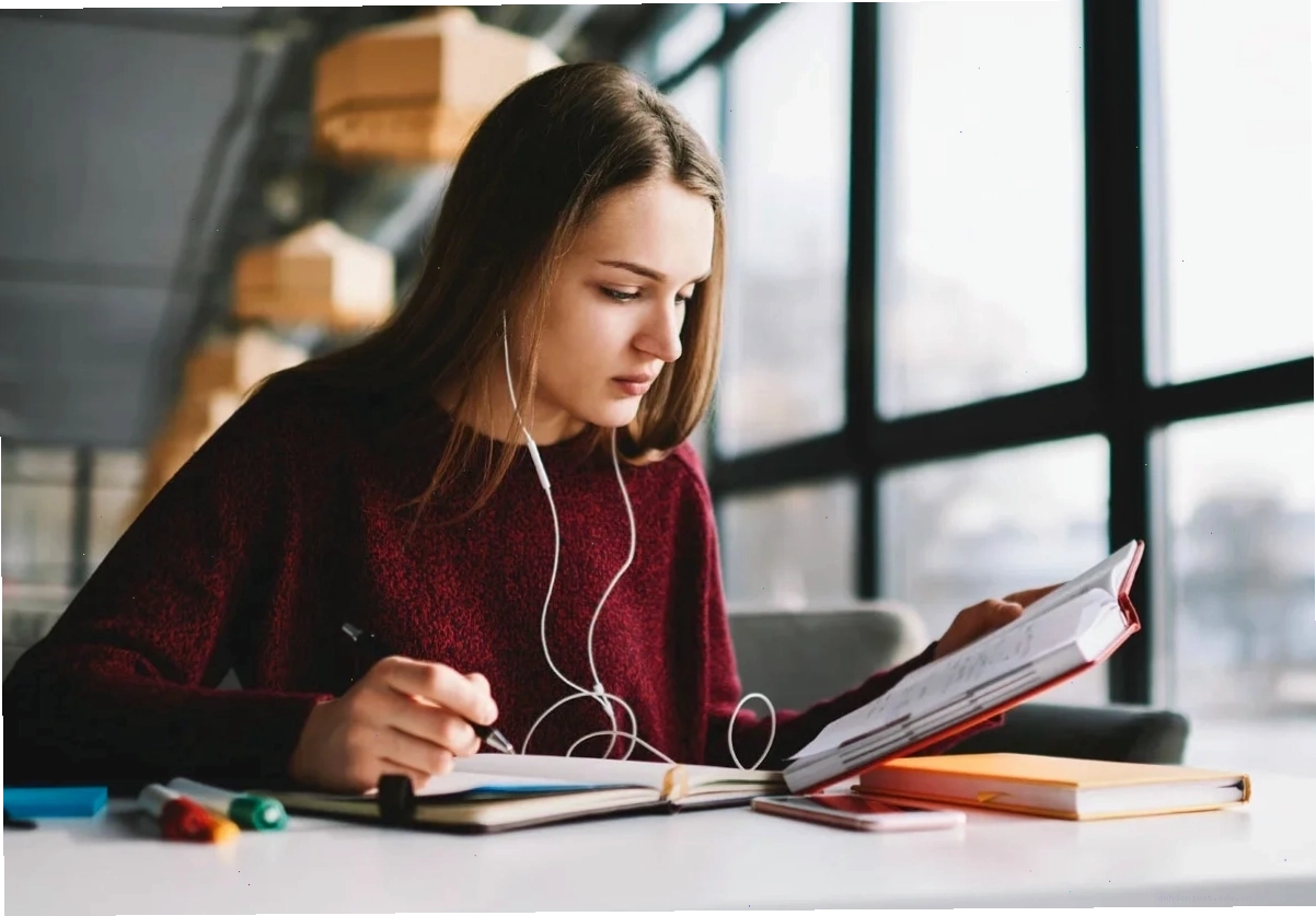 hướng dẫn cách tự học một ngôn ngữ mới thành công qua tài liệu chuẩn